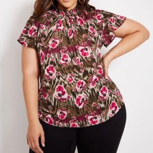 NWT Camo Floral Flutter Sleeve Top -Ashley Stewart